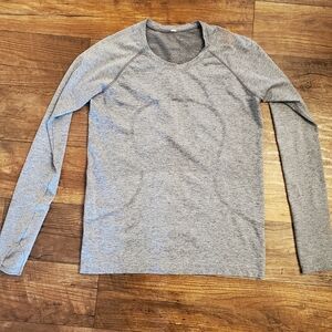 Lululemon athletic top size 12
